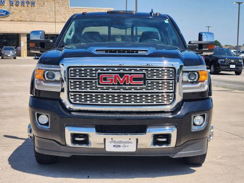 Used 2019 GMC Sierra 3500 Denali w/ Duramax Plus Package AWD/4WD image 6