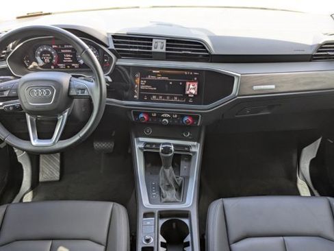 Used 2024 Audi Q3 2.0T Premium Plus w/ Premium Plus Package image 17