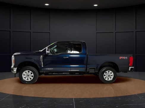 Used 2023 Ford F350 XLT w/ FX4 Off-Road Package AWD/4WD image 4