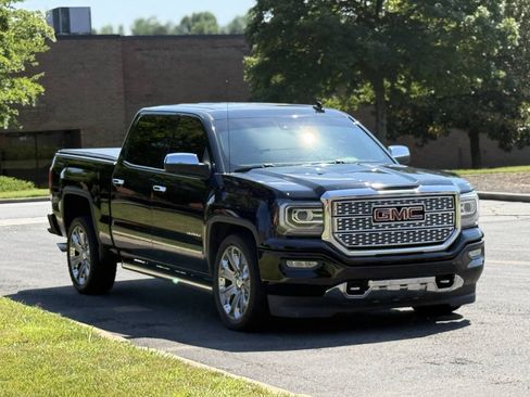Used 2017 GMC Sierra 1500 Denali w/ Denali Ultimate Package AWD/4WD image 3