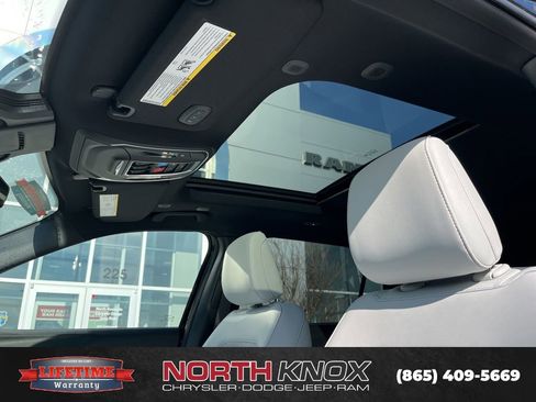 New 2026 Jeep Cherokee Limited image 12