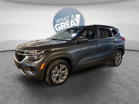 Certified 2024 Kia Seltos S image 7