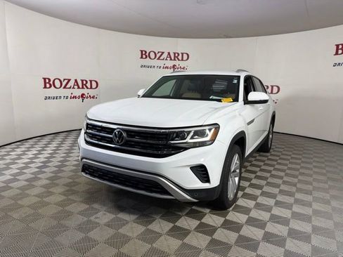 Used 2021 Volkswagen Atlas Cross Sport SE FWD image 4