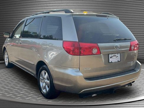 Used 2008 Toyota Sienna LE FWD image 4