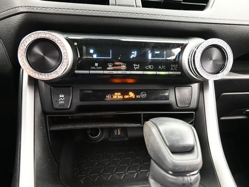 Used 2023 Toyota RAV4 LE image 23