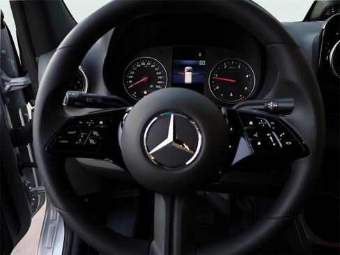 New 2025 Mercedes-Benz Sprinter 2500 image 30