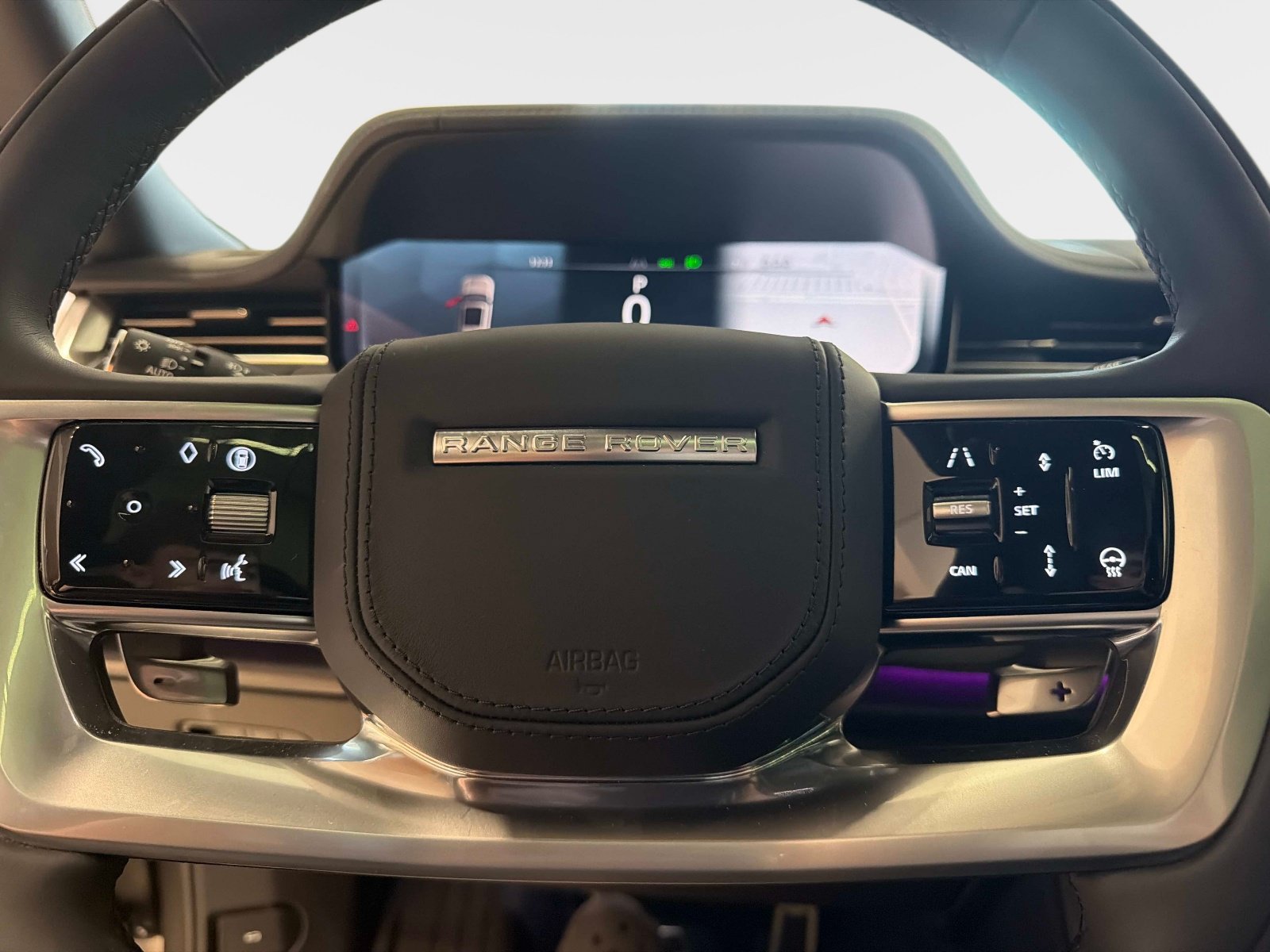 New 2026 Land Rover Range Rover SV AWD/4WD image 30