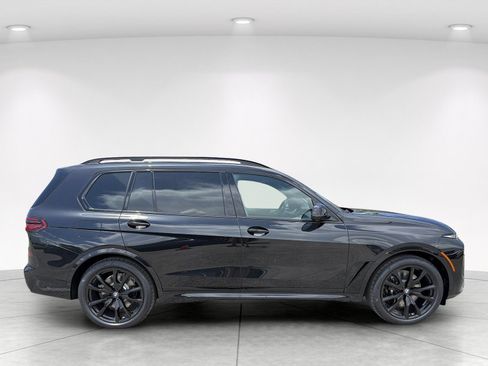 New 2027 BMW X7 xDrive40i w/ M Sport Package AWD/4WD image 3