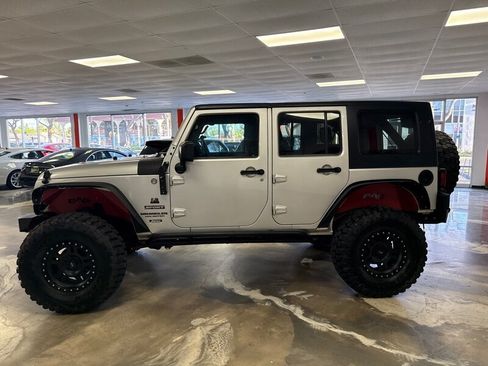 Used 2010 Jeep Wrangler Unlimited Sport AWD/4WD image 5
