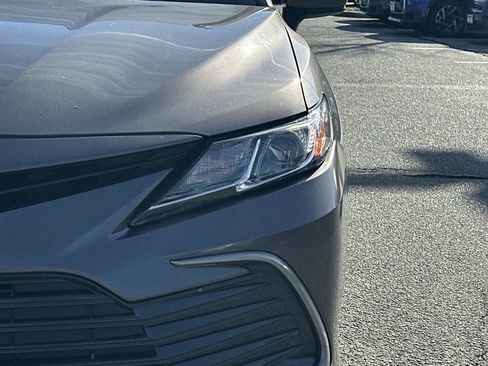 Used 2022 Toyota Camry LE image 7