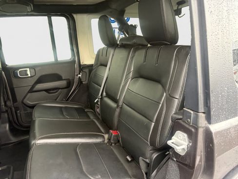 Used 2021 Jeep Wrangler Unlimited Sahara w/ Cold Weather Group image 14