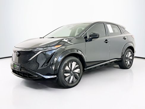 Used 2024 Nissan Ariya AWD image 3