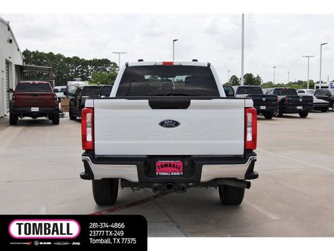 Used 2024 Ford F250 XLT AWD/4WD image 6