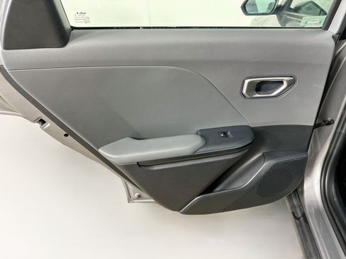 Used 2025 Kia K4 FWD image 25