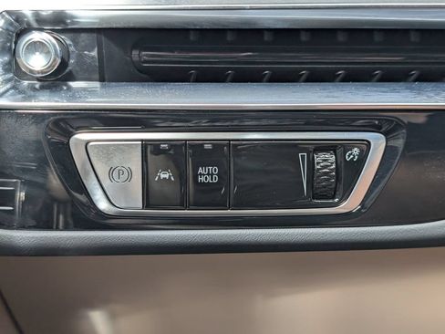 Certified 2024 Cadillac Lyriq Luxury w/ Nappa Leather Package AWD/4WD image 40