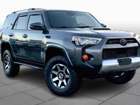 Used 2020 Toyota 4Runner TRD Off-Road Premium w/ Moonroof Package image 3