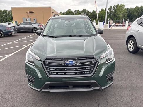 Used 2023 Subaru Forester AWD/4WD image 2