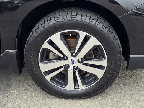 Used 2019 Subaru Outback 2.5i Limited AWD/4WD image 9