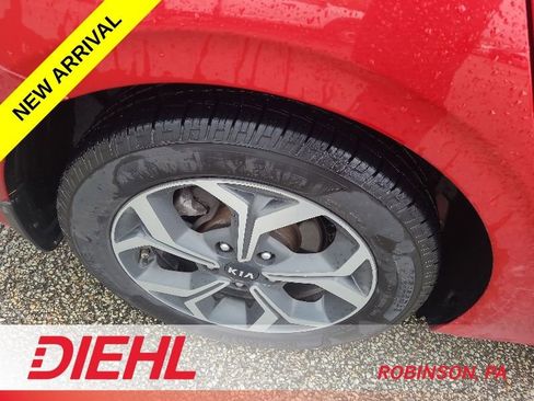 Used 2019 Kia Forte LXS FWD image 6