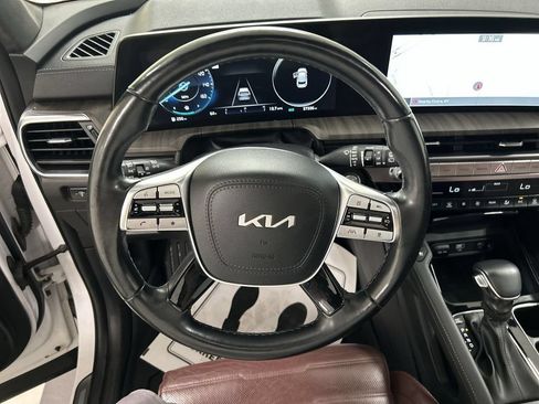 Certified 2023 Kia Telluride SX Prestige AWD/4WD image 4