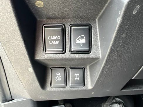 Used 2023 Nissan Frontier PRO-4X w/ Tow Package AWD/4WD image 19