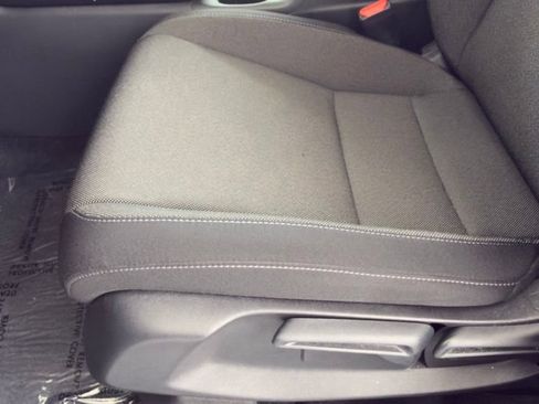 Used 2024 Honda CR-V LX image 5
