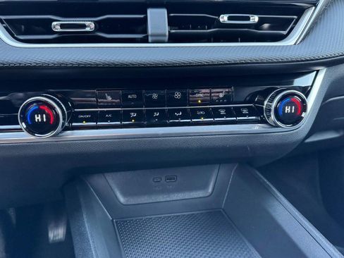 New 2026 Chevrolet Equinox LT w/ Convenience Package II image 37