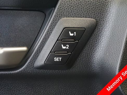 Certified 2025 Toyota 4Runner Limited AWD/4WD image 7