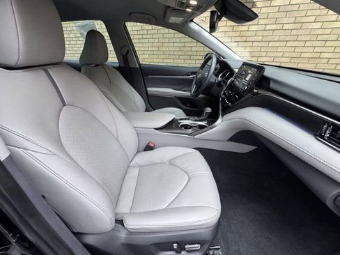 Used 2024 Toyota Camry XLE w/ Cold Weather Package image 10