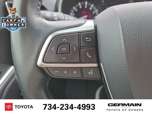 Used 2021 Toyota Highlander XSE FWD image 23
