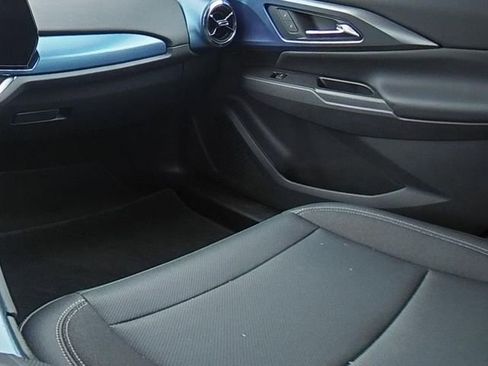 Used 2025 Chevrolet Equinox EV LT w/ Convenience Package FWD image 22