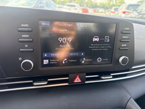 Certified 2024 Hyundai Elantra SE FWD image 16