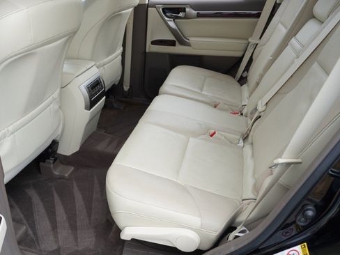 Used 2015 Lexus GX 460 w/ Premium Package image 33