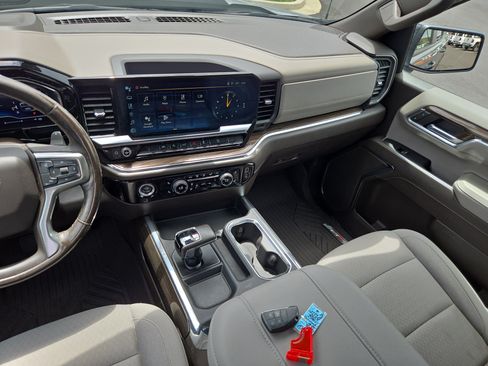 Used 2023 Chevrolet Silverado 1500 LT Trail Boss AWD/4WD image 21