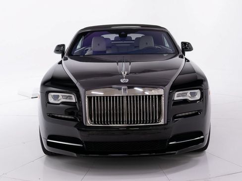 Certified 2018 Rolls-Royce Dawn RWD image 9