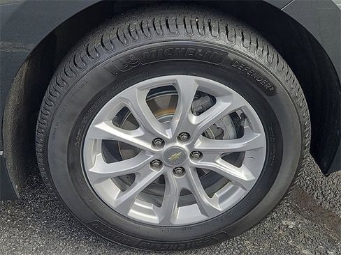 Used 2019 Chevrolet Equinox LT w/ LPO, Floor Liner Package image 9