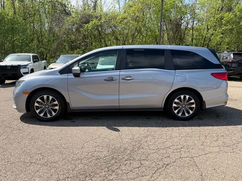 Used 2023 Honda Odyssey EX-L image 4