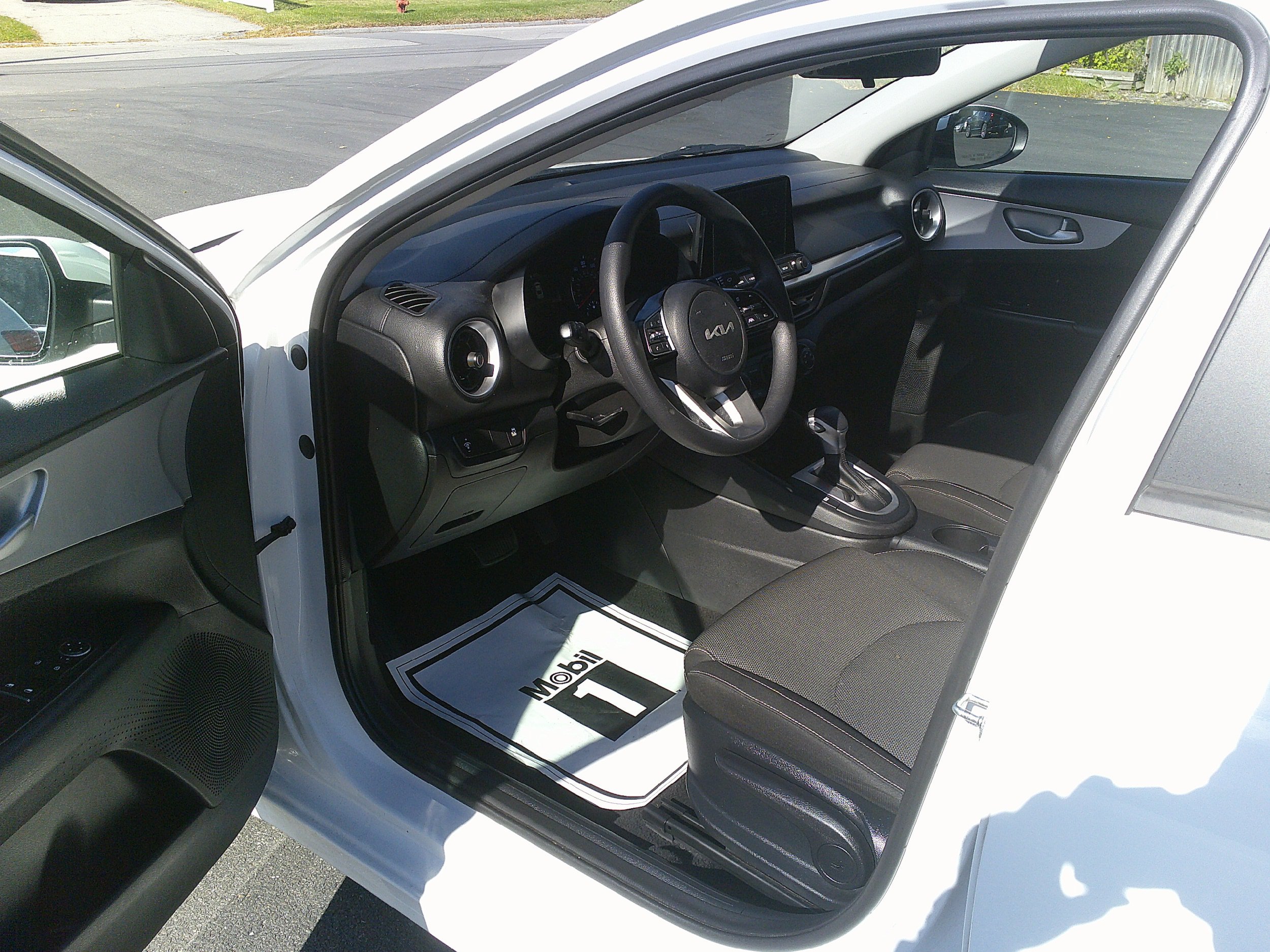 Used 2024 Kia Forte LXS FWD image 15