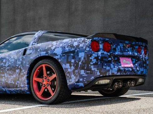 Used 2006 Chevrolet Corvette Coupe w/ Preferred Equipment Group image 42