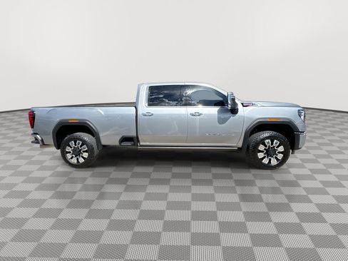 Used 2025 GMC Sierra 3500 Denali w/ Denali Reserve Package AWD/4WD image 12