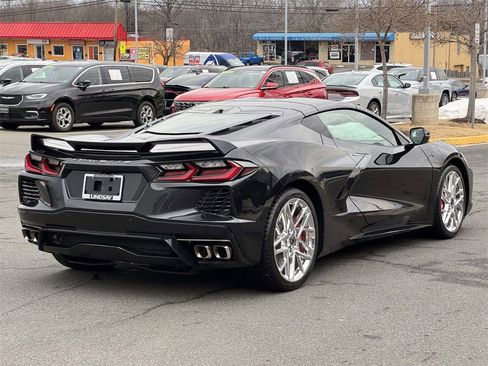 Used 2024 Chevrolet Corvette Stingray Premium Cpe w/ Z51 Performance Package image 8