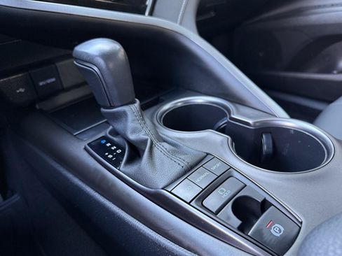 Certified 2023 Toyota Camry SE AWD/4WD image 23