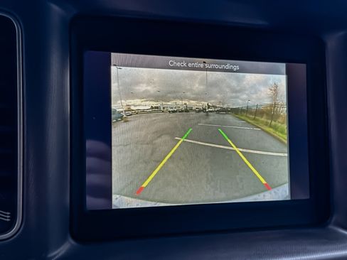 Used 2022 Dodge Charger SXT image 17