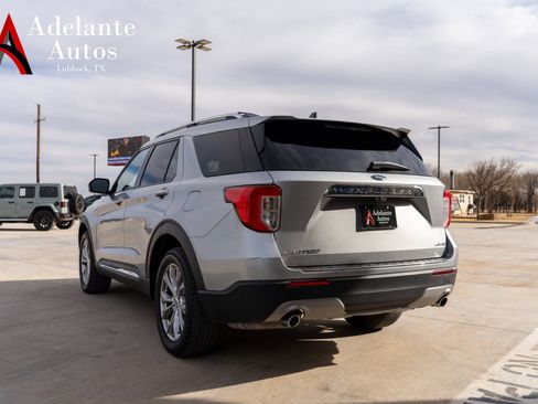 Used 2021 Ford Explorer Limited w/ Equipment Group 301A AWD/4WD image 4