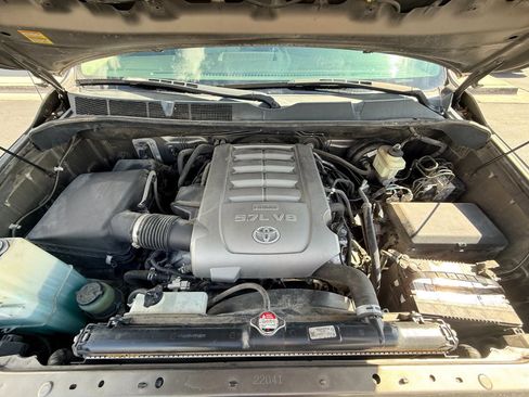 Used 2008 Toyota Tundra SR5 AWD/4WD image 4