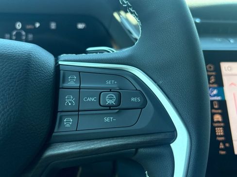 New 2026 Jeep Grand Cherokee L 2WD image 14