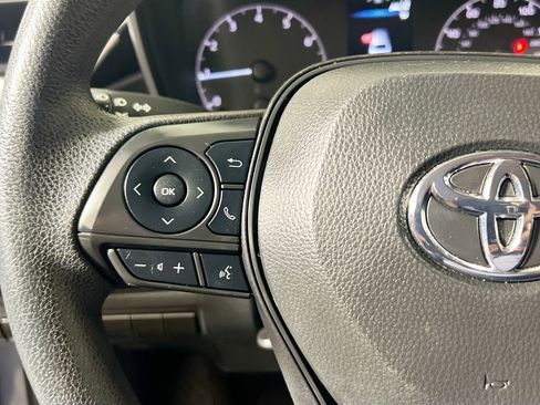 Used 2023 Toyota Corolla LE FWD image 18