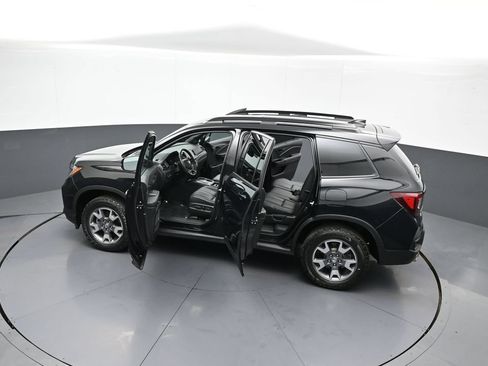 Certified 2023 Honda Passport TrailSport image 44