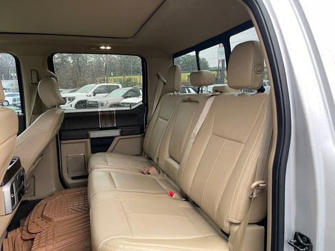 Used 2018 Ford F150 Lariat w/ Equipment Group 502A Luxury image 20