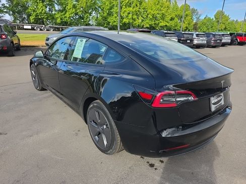 Used 2023 Tesla Model 3 Standard Range RWD image 3